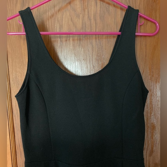 Black Sleeveless Skater Dress 🖤✨🖤👯♀️✨ - Picture 4 of 7